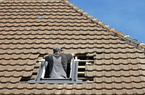 Pose de velux - Ribaute